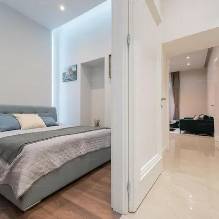 St Francis Of Assisi Superior Apartment *